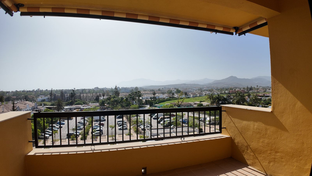 Piso de 3 Dormitorios y 2 Baños en venta en San Pedro de Alcántara