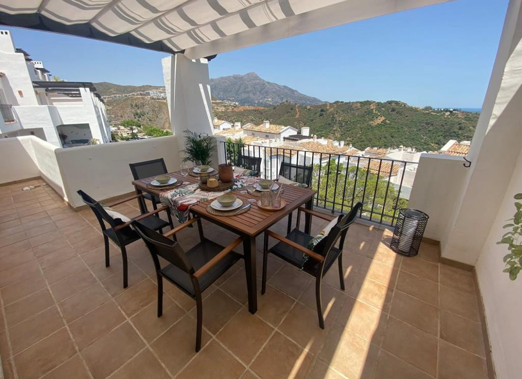 3 спални, 2 бани - Апартамент под наем в Benahavis