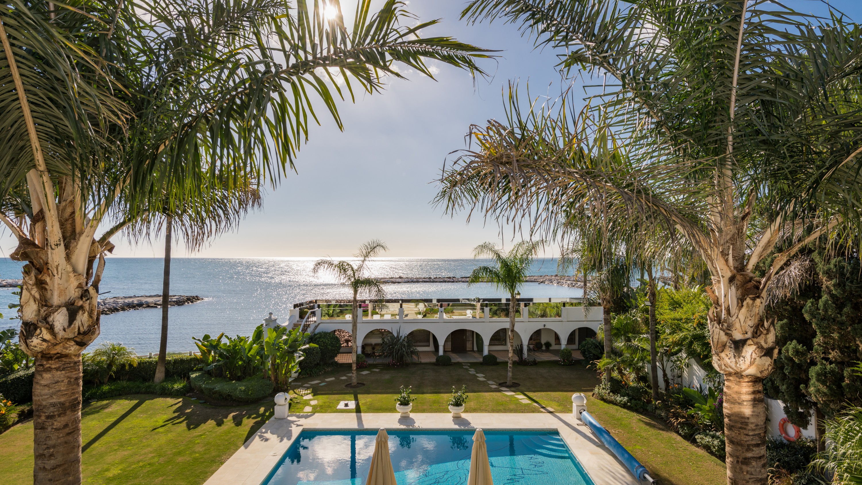 Casa de 10 Dormitorios y 12 Baños en alquiler vacacional en Puerto Banús, Marbella