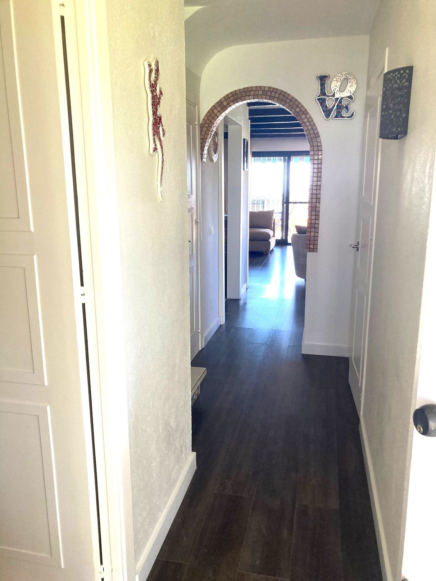 Casa de 4 Dormitorios y 3 Baños en venta en Calahonda, Mijas
