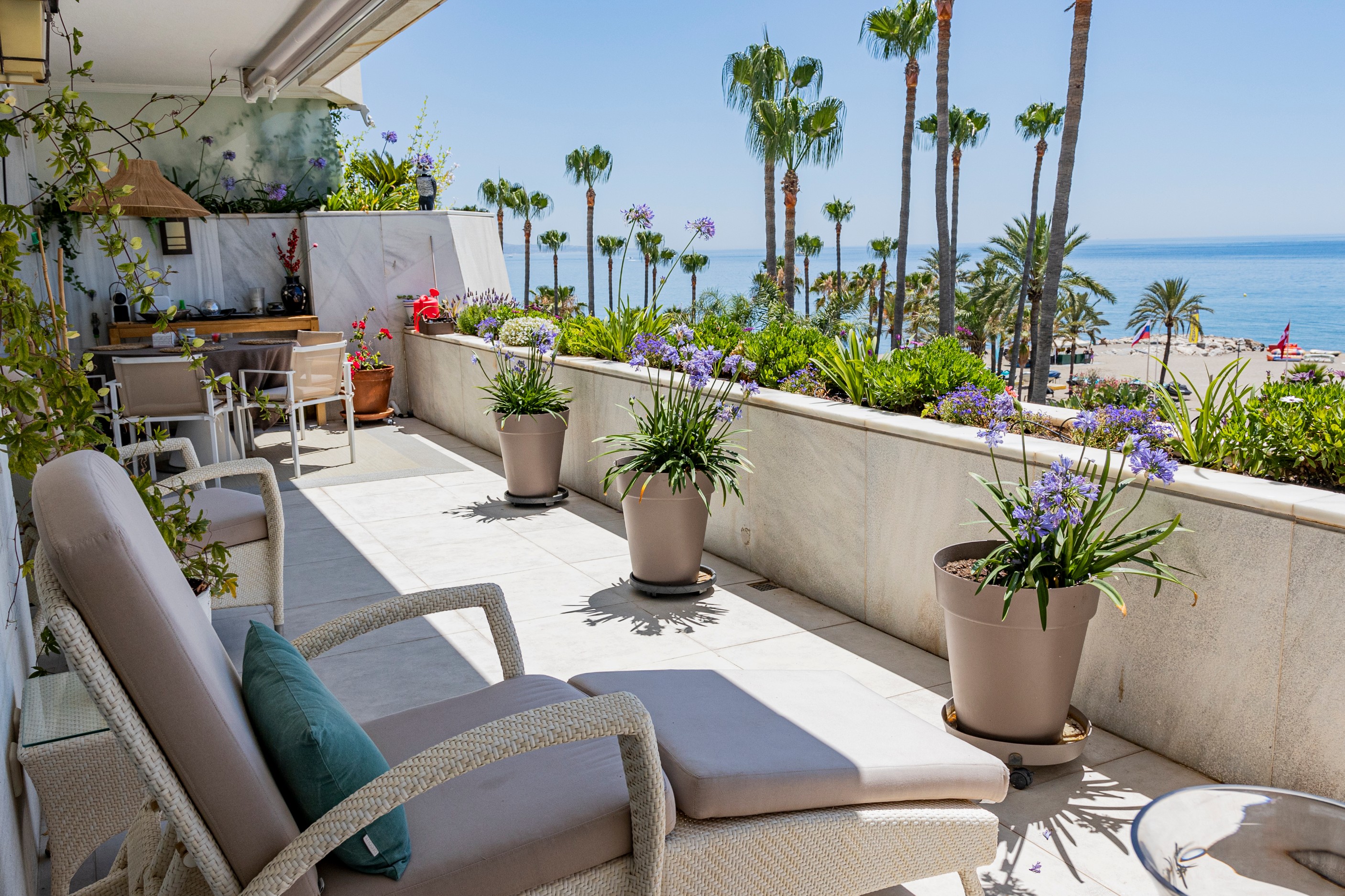 3 Bed, 4 Bath - Penthouse for Sale in Puerto Banus, Marbella