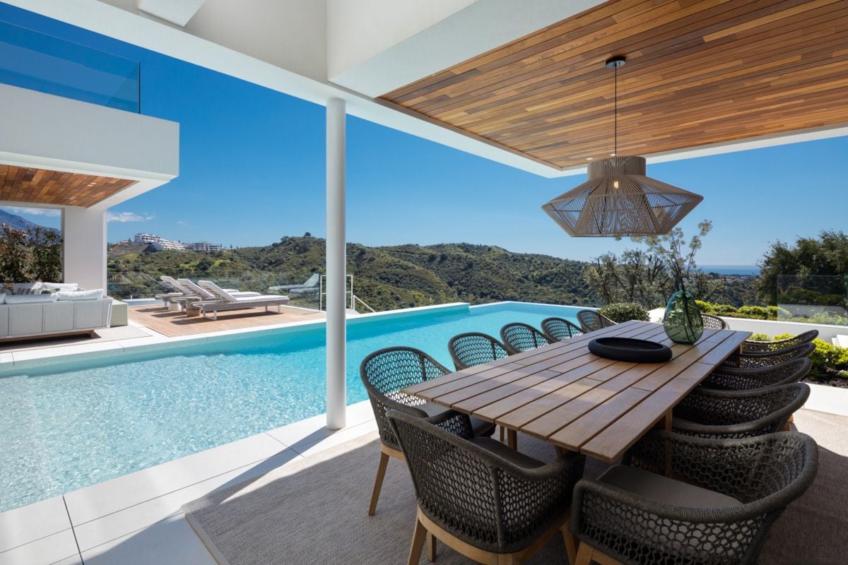 6 спални - Вила за продажба в La Quinta, Benahavis