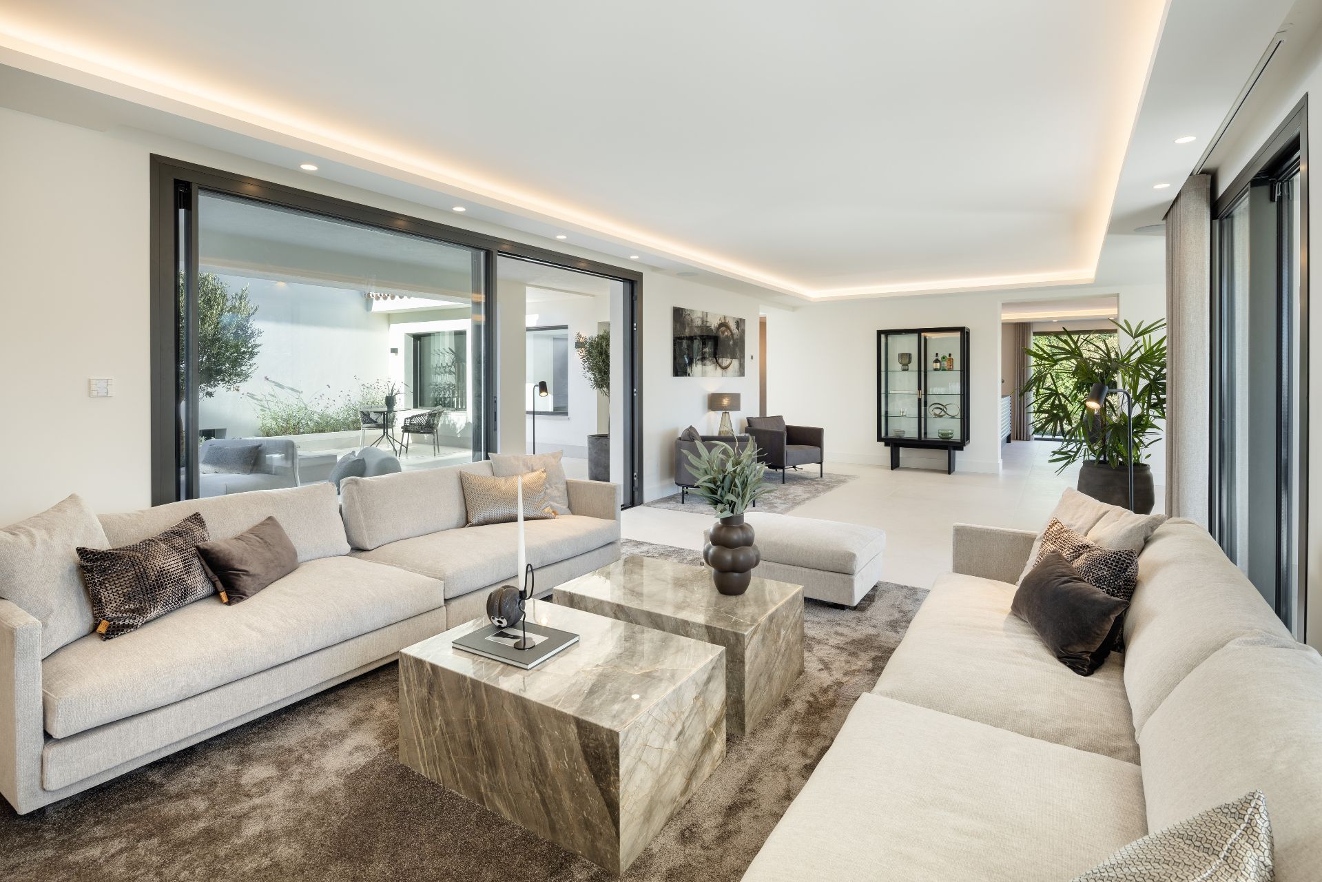 Casa de 5 Dormitorios y 5 Baños en venta en Marbella