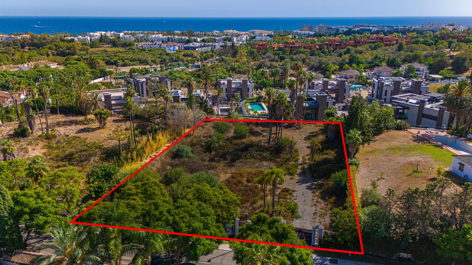 Terreno en venta en Nueva Andalucía, Marbella
