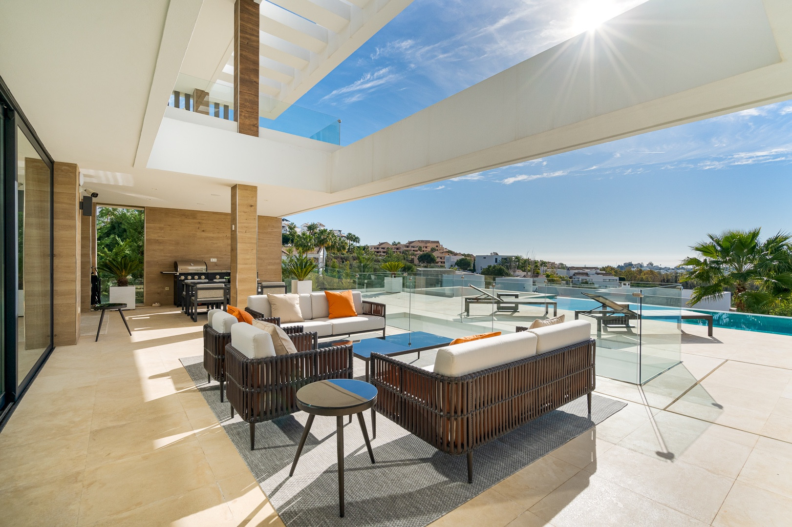 Casa de 5 Dormitorios y 11 Baños en venta en La Alquería, Benahavís