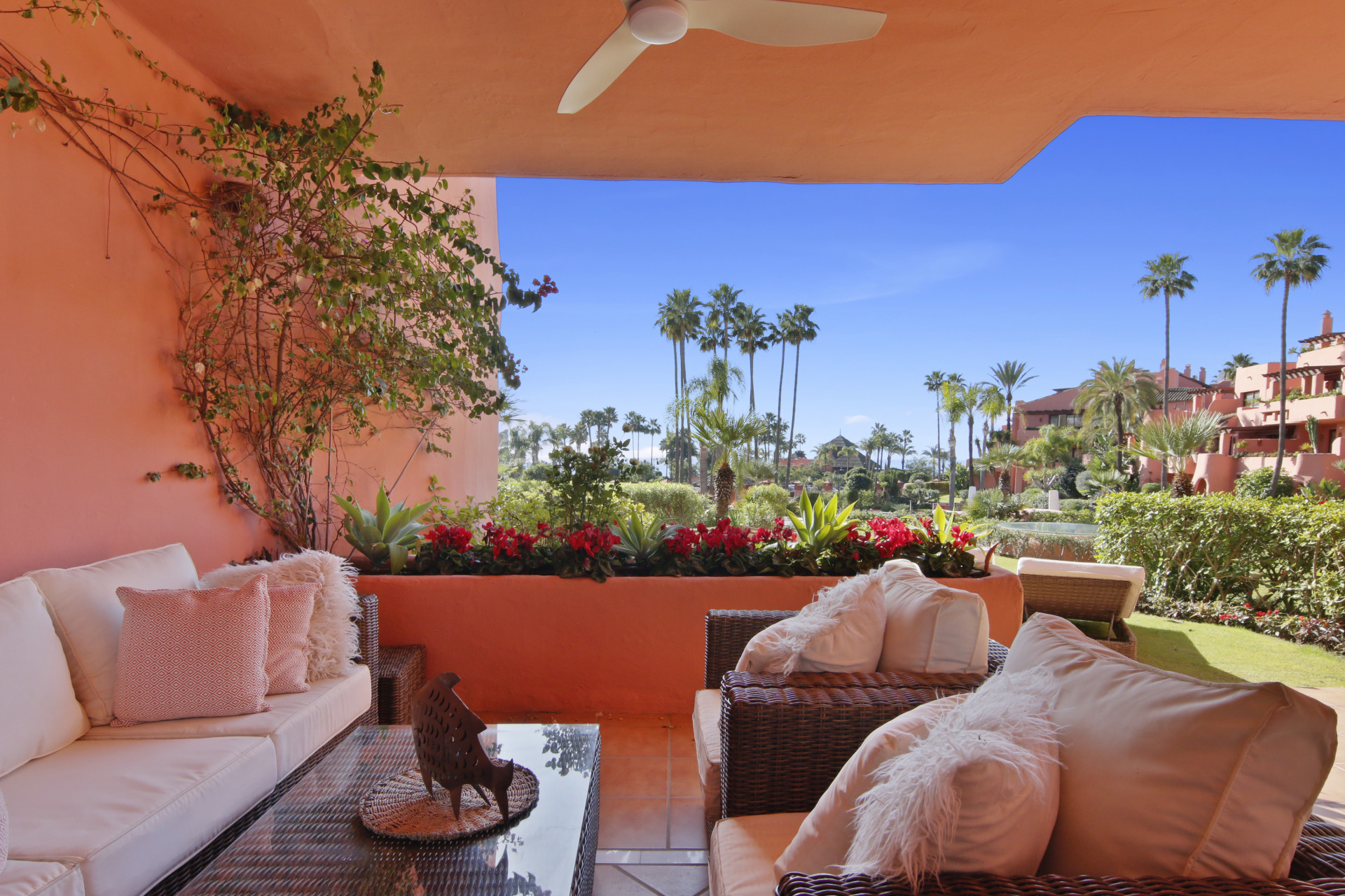 Piso de 3 Dormitorios en venta en Estepona