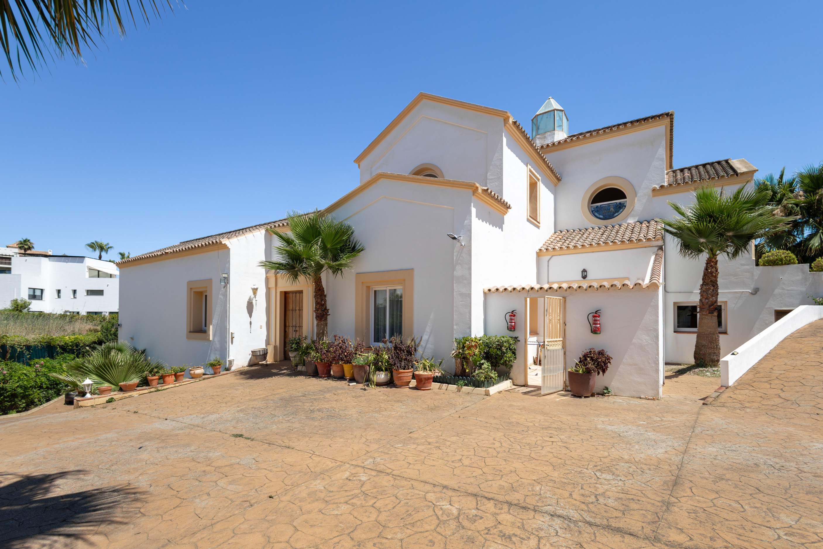 Casa de 7 Dormitorios y 5 Baños en venta en Cortes