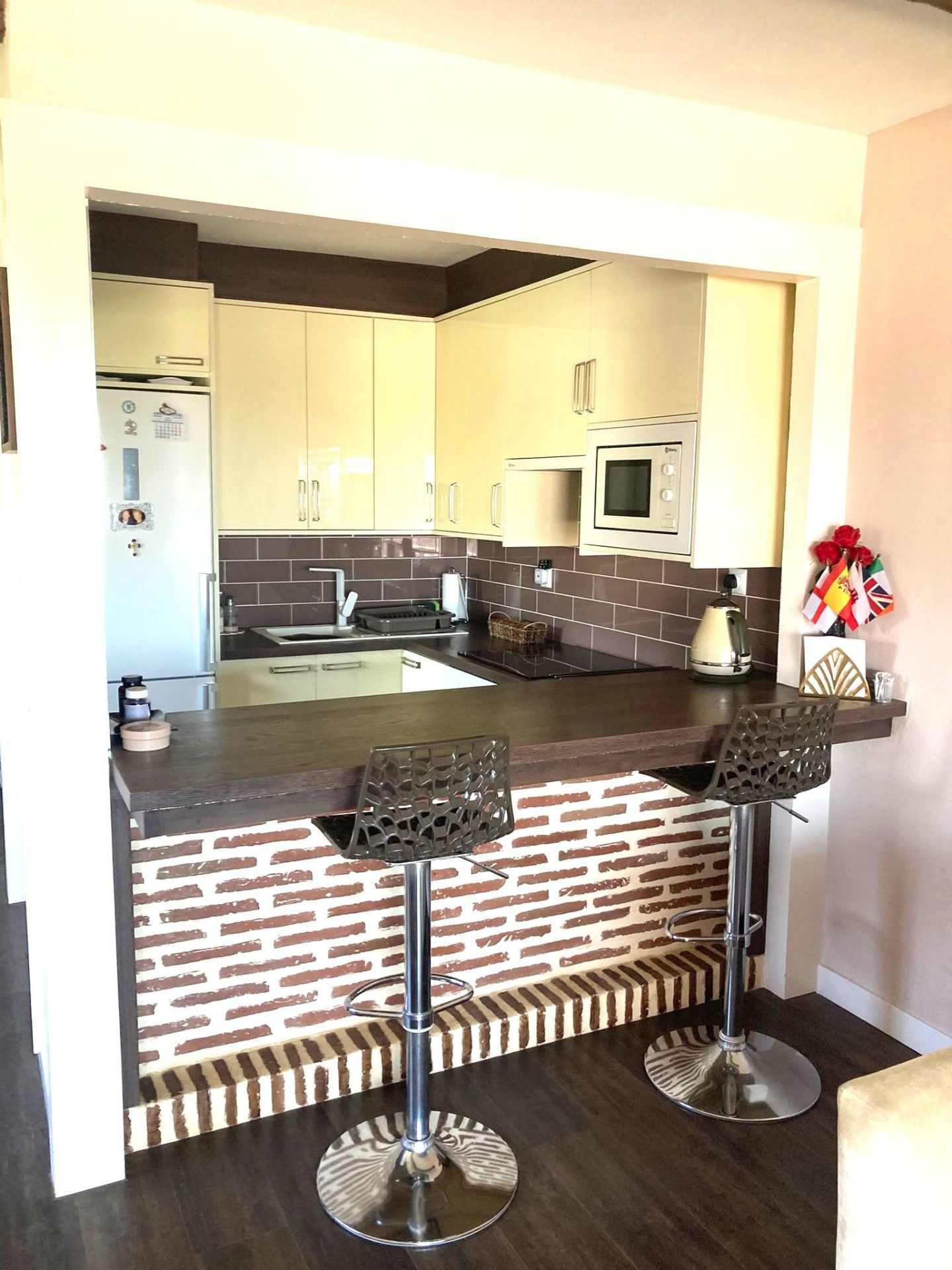 Casa de 4 Dormitorios y 3 Baños en venta en Calahonda, Mijas