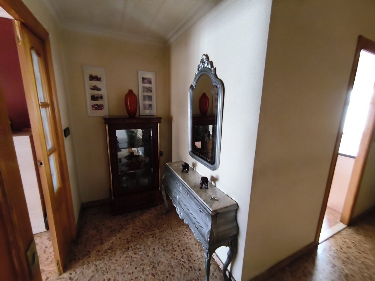 3 спални, 2 бани - Вила за продажба в Sueca