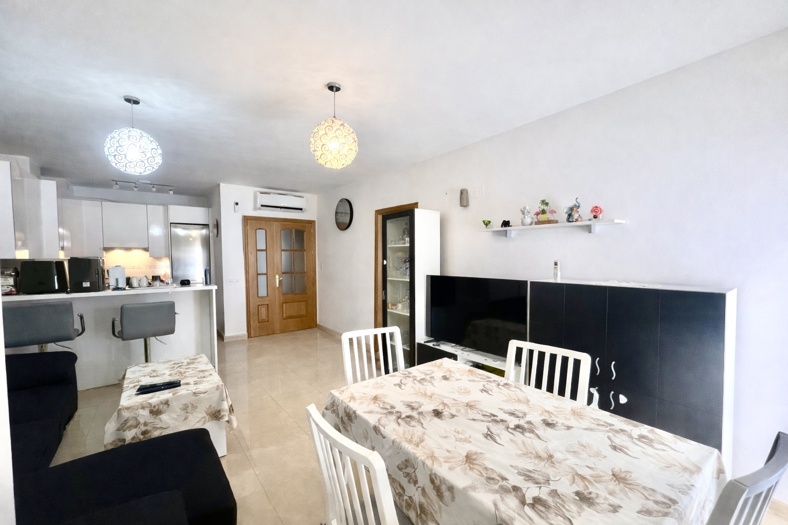 Piso de 3 Dormitorios y 1 Baño en venta en Roquetas de Mar