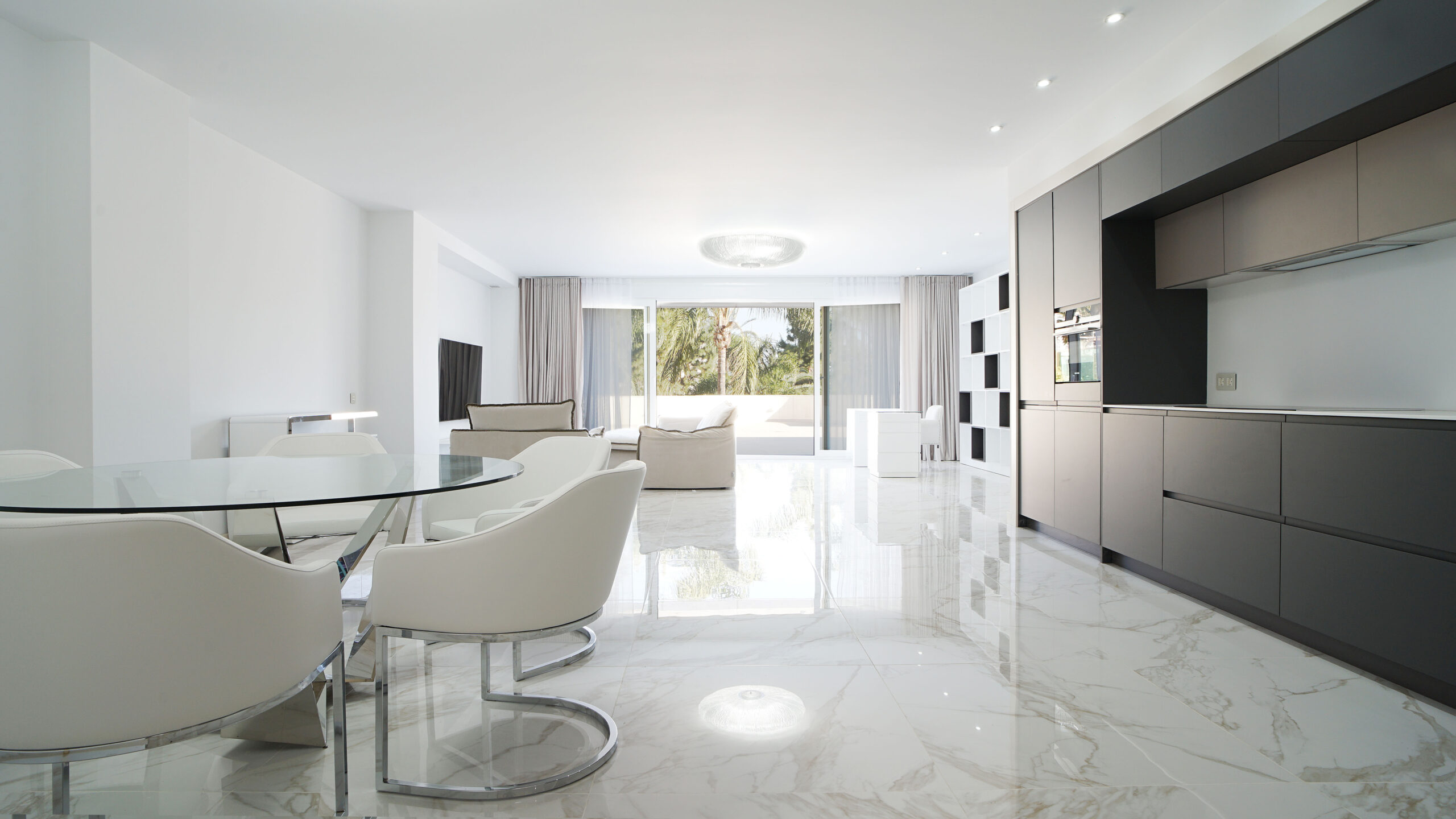Piso de 3 Dormitorios y 3 Baños en venta en Puerto Banús, Marbella