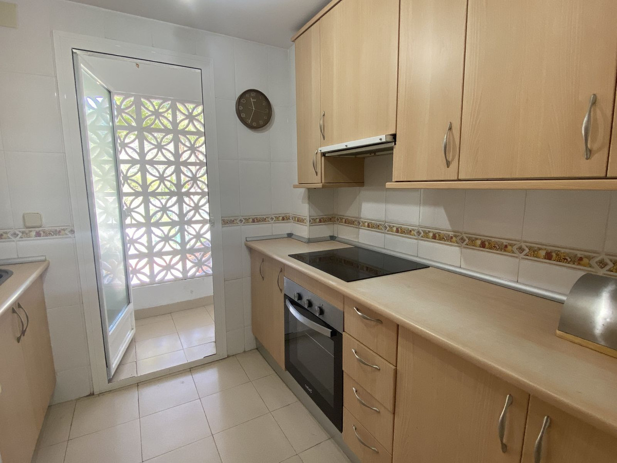 Piso de 3 Dormitorios y 2 Baños en venta en Benahavís