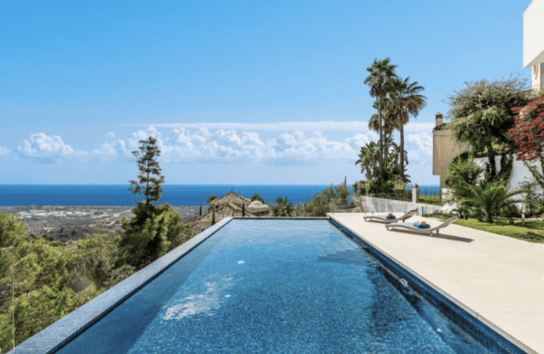 4 Bed, 5 Bath - Villa for Sale in Marbella