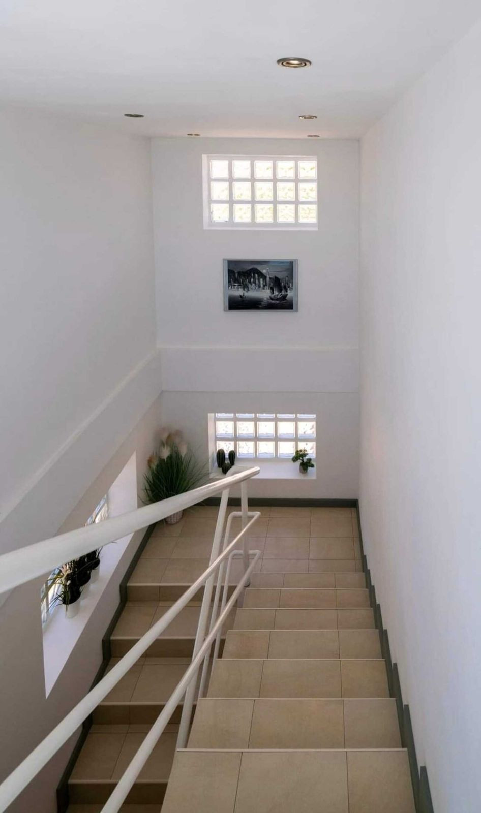 Casa de 6 Dormitorios en venta en Iznajar