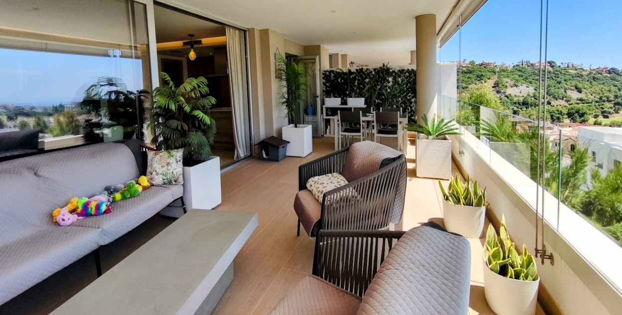 3 Bed - Apartment for Sale in Benahavis