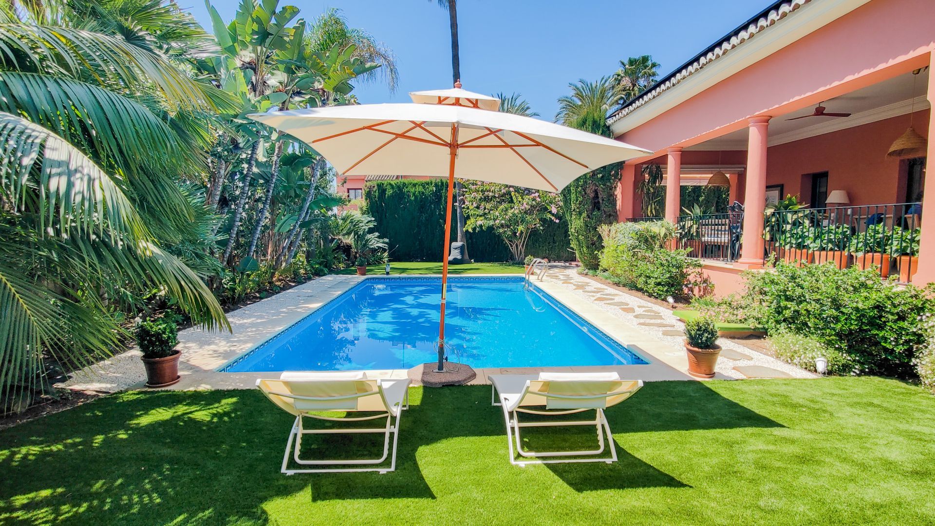 5 спални - Вила за продажба в Marbella Golden Mile