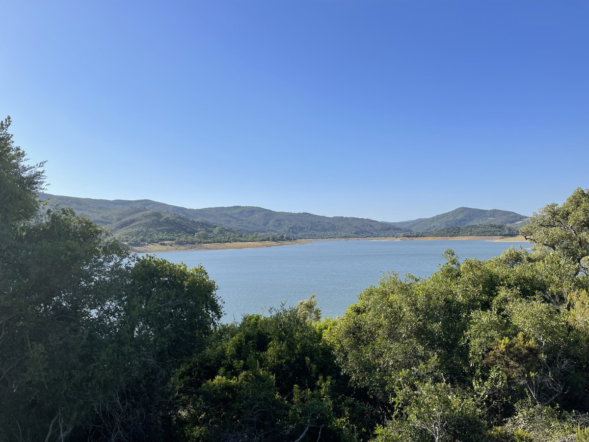 Finca de 2 Dormitorios y 2 Baños en venta en Castellar de la Frontera