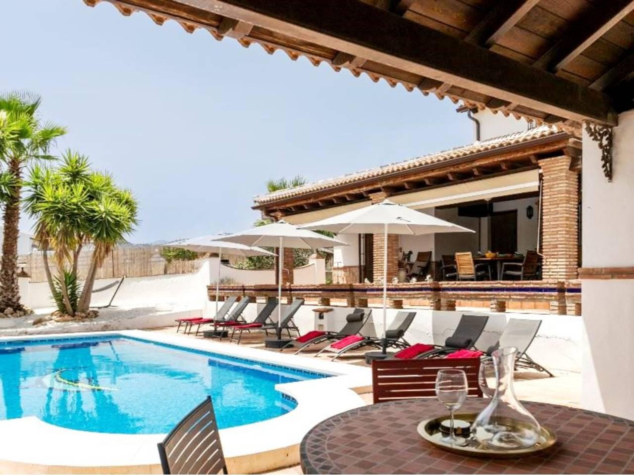 Casa Adosada de 4 Dormitorios y 4 Baños en alquiler vacacional en Alhaurin el Grande