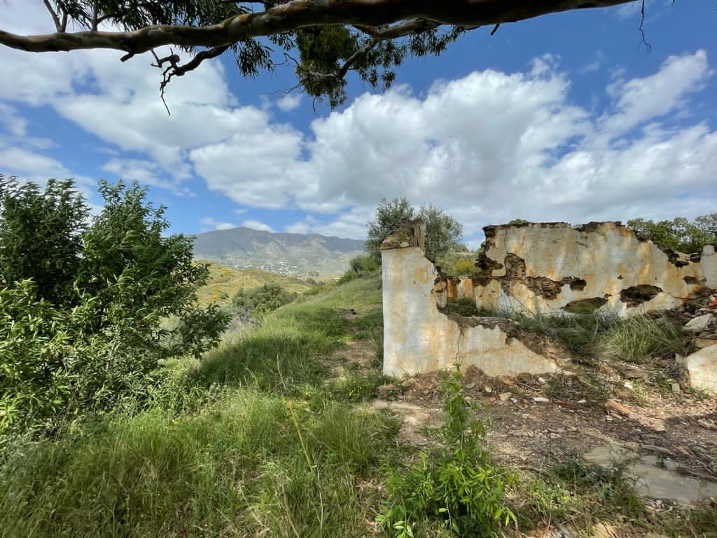 Plot for Sale in Mijas