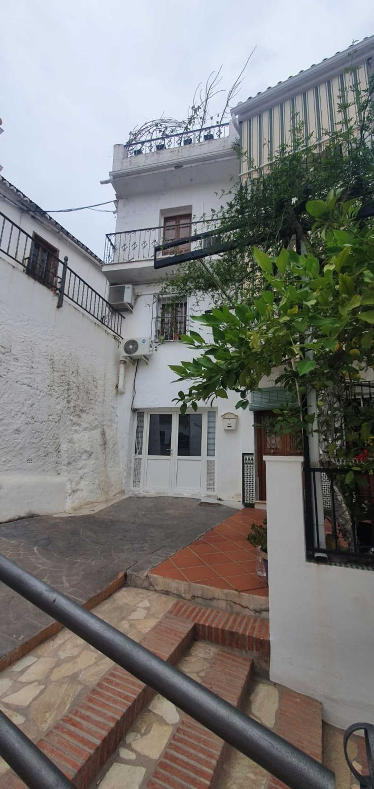Casa Adosada de 3 Dormitorios y 2 Baños en venta en Guaro