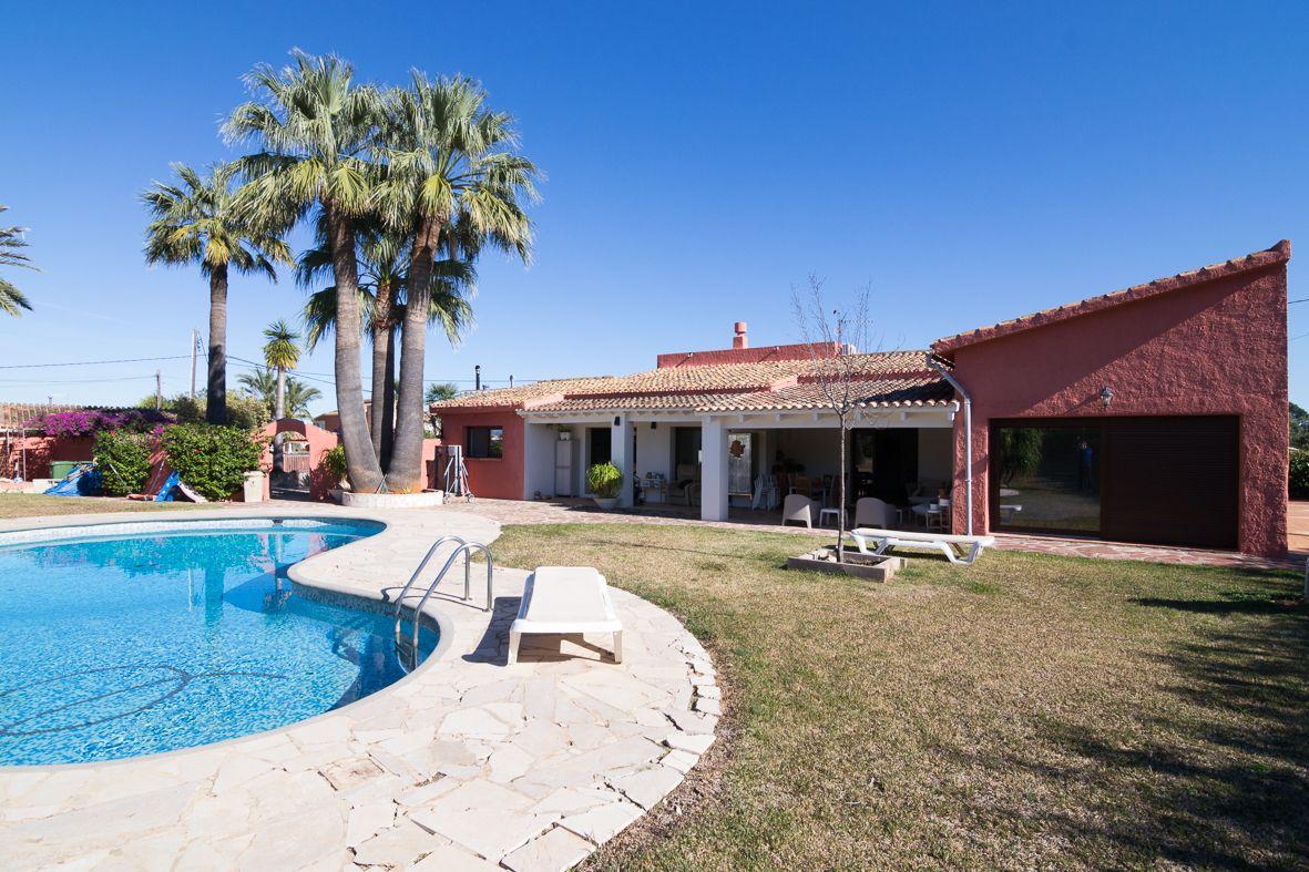 Casa de 4 Dormitorios en venta en Dénia