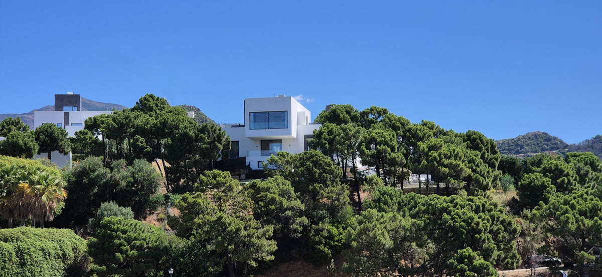 Casa de 5 Dormitorios y 5 Baños en venta en Monte Mayor, Benahavís