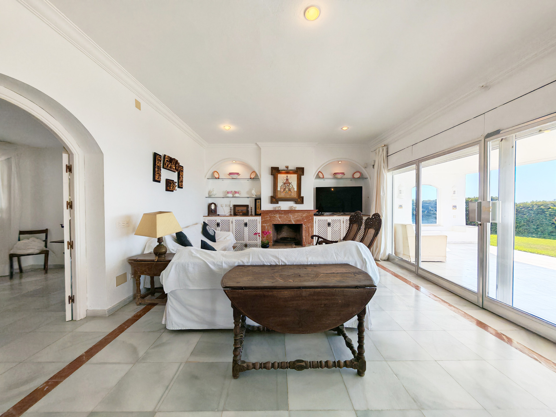 4 Bed, 4 Bath - Villa for Sale in Guadalmina Baja, San Pedro de Alcántara