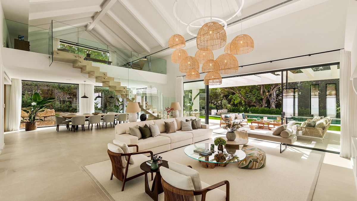 Casa de 5 Dormitorios y 6 Baños en venta en El Paraíso