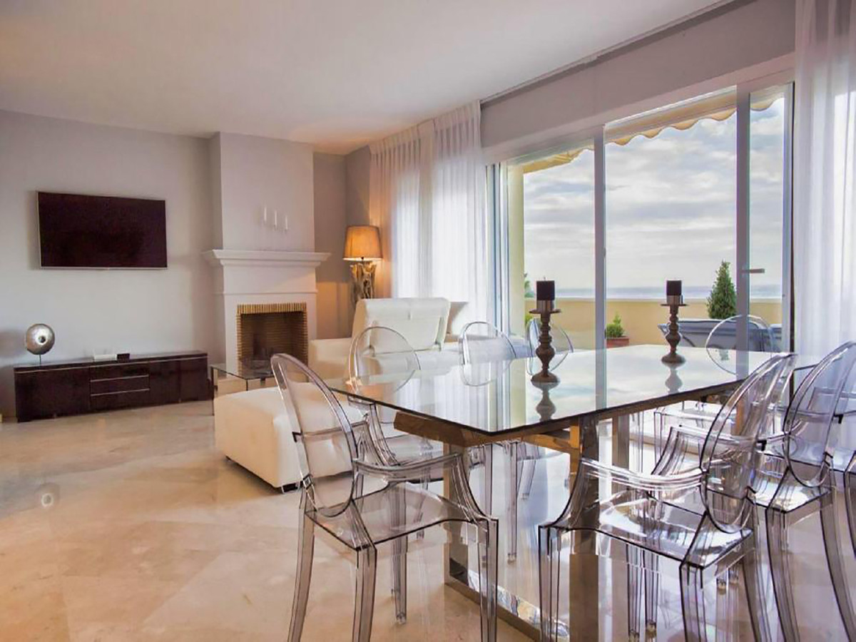 Ático de 4 Dormitorios en venta en Marbella