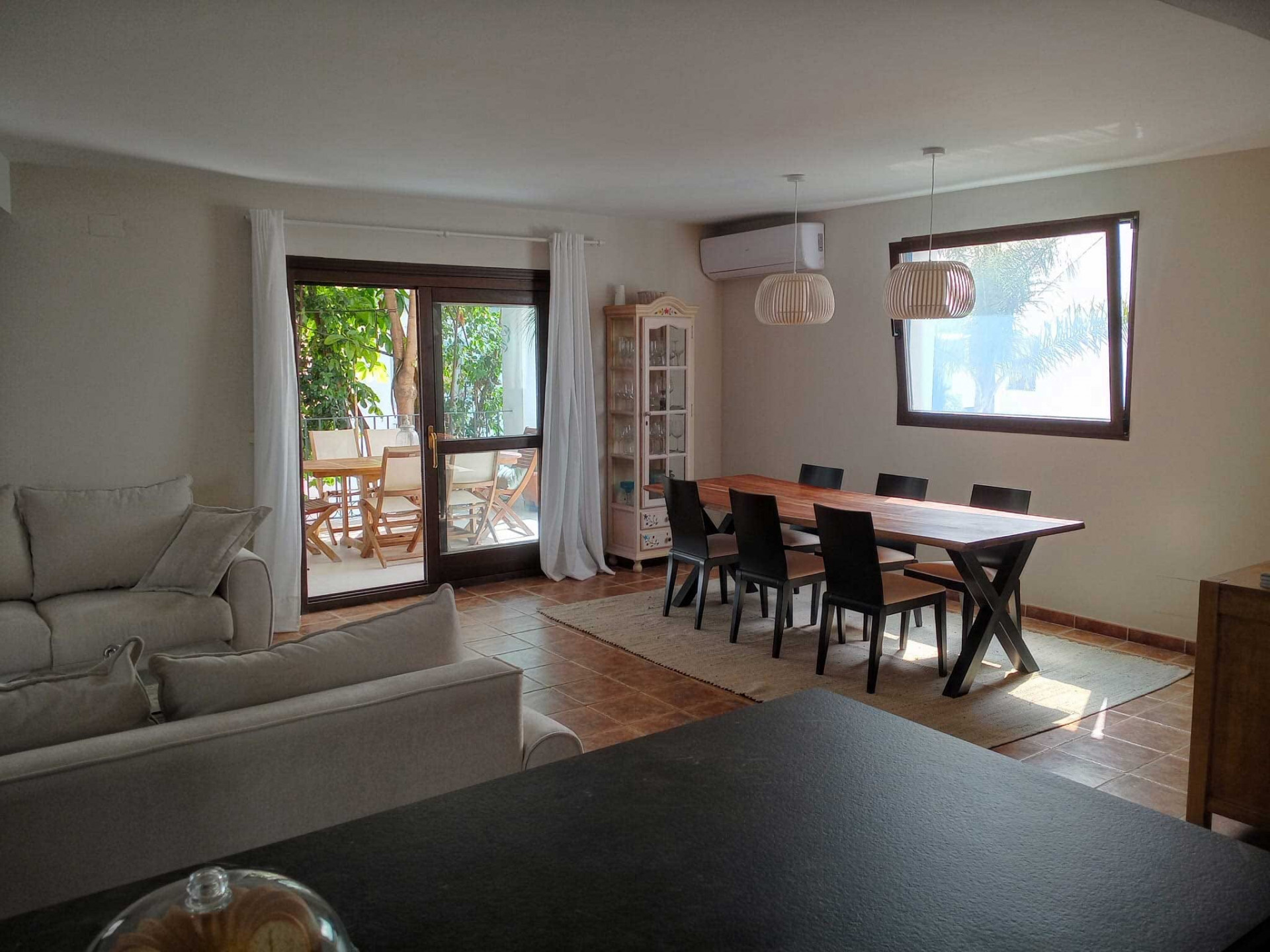 Casa Adosada de 3 Dormitorios en venta en El Paraíso, Estepona