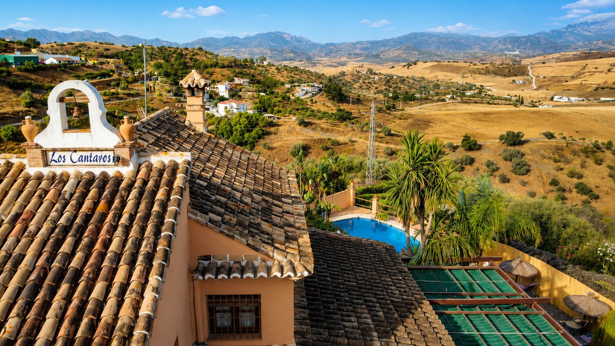 Finca de 8 Dormitorios y 8 Baños en venta en Gibralgalía
