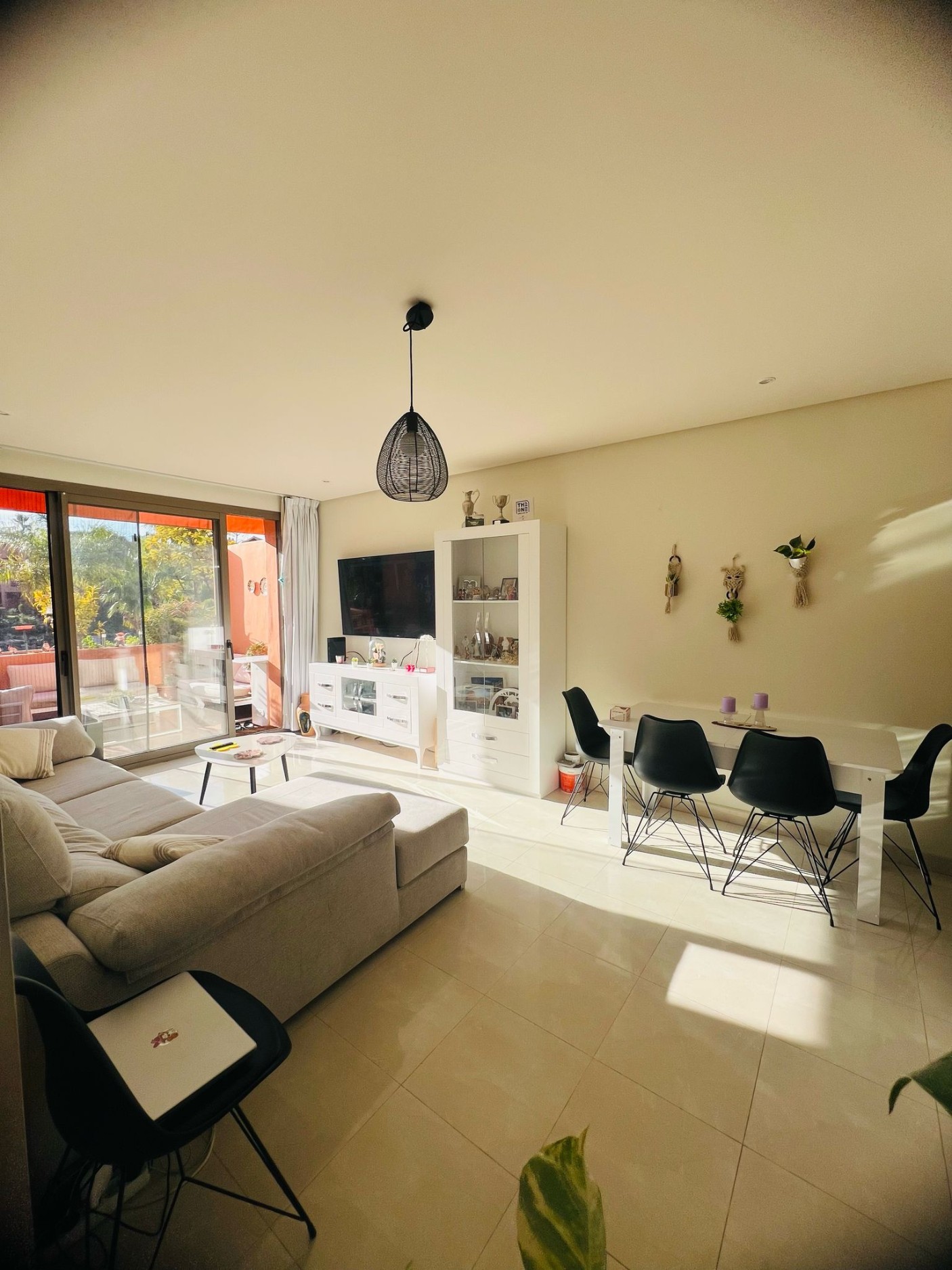 Piso de 2 Dormitorios y 2 Baños en venta en Nueva Milla de Oro, Estepona