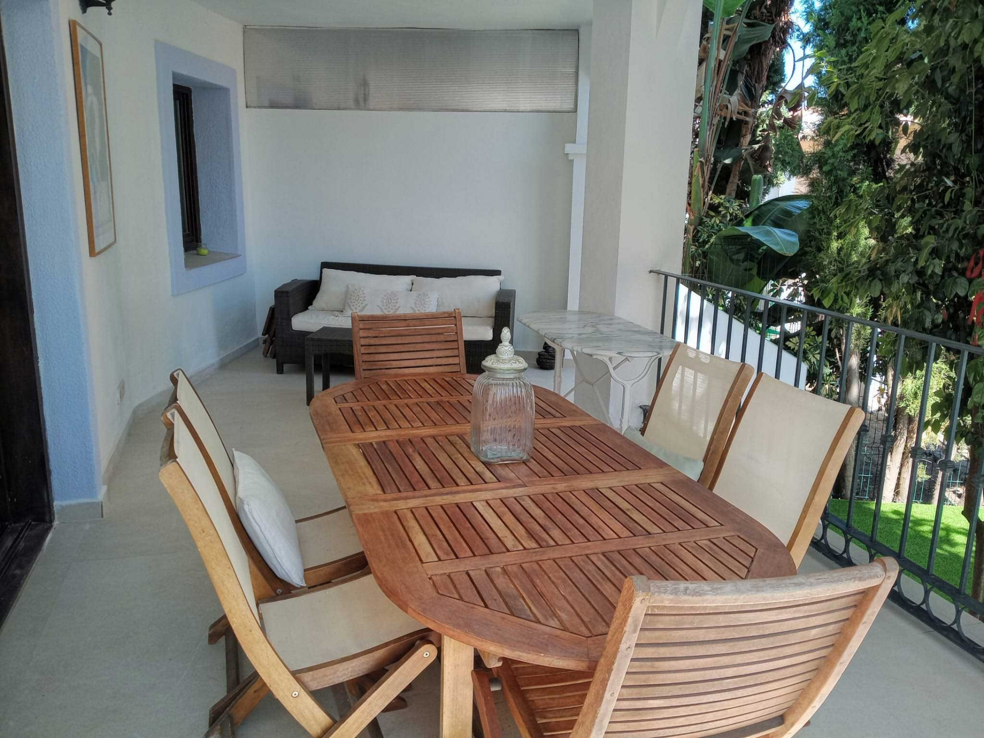 Casa Adosada de 3 Dormitorios en venta en El Paraíso, Estepona