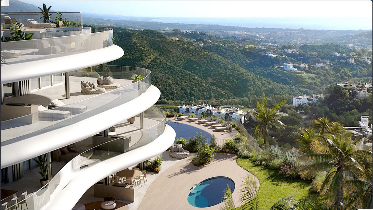 4 Bed, 4 Bath - Penthouse for Sale in Benahavis