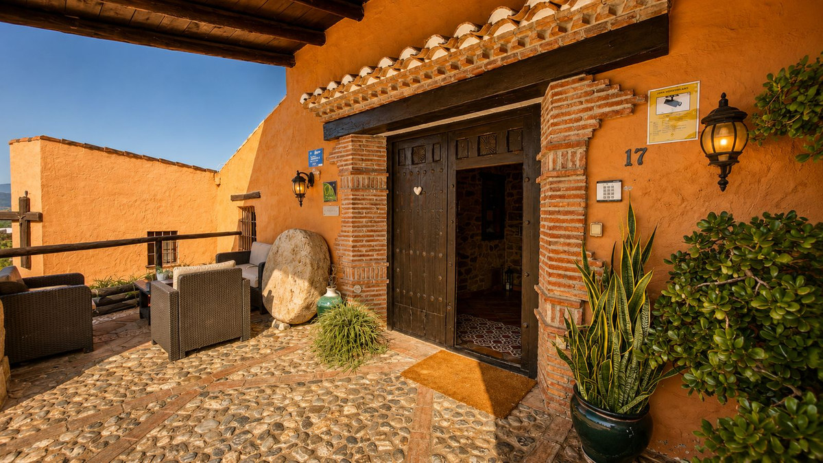 Finca de 8 Dormitorios y 8 Baños en venta en Gibralgalía