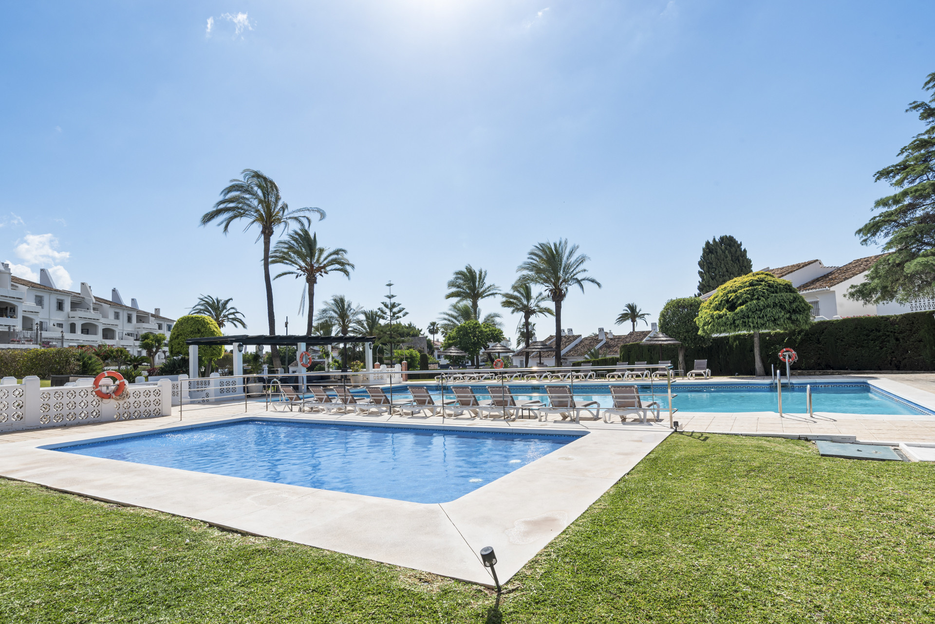 Piso de 3 Dormitorios en venta en Nueva Andalucía, Marbella