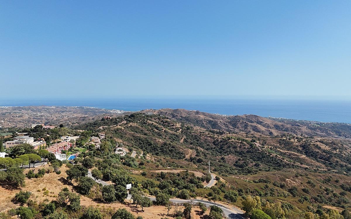 Terreno en venta en La Mairena, Marbella