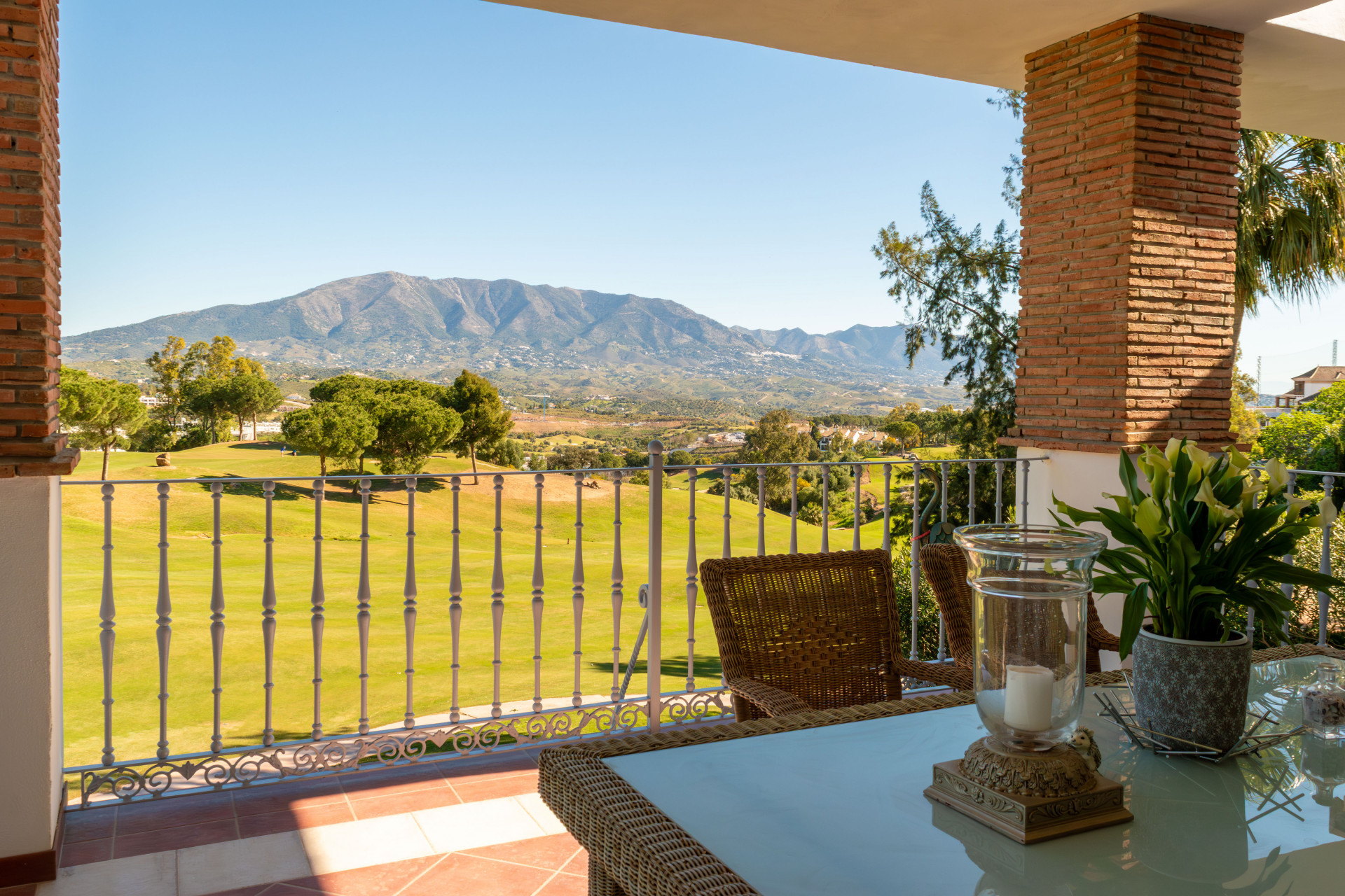 Casa de 4 Dormitorios y 4 Baños en venta en Mijas