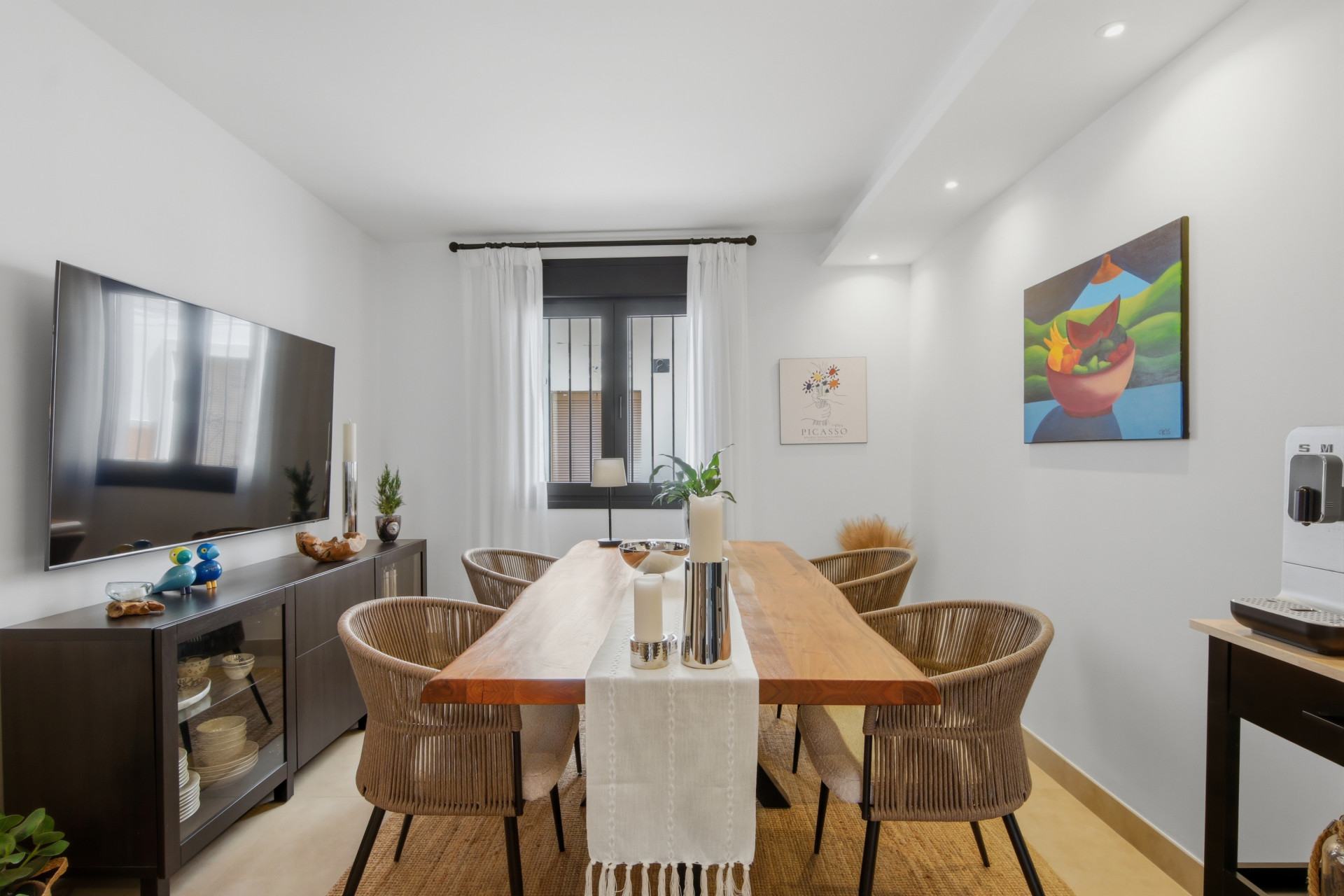 Casa Adosada de 4 Dormitorios y 4 Baños en venta en La Alqueria, Estepona