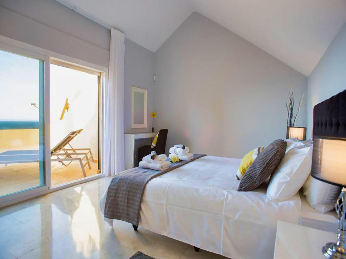 Ático de 4 Dormitorios en venta en Marbella