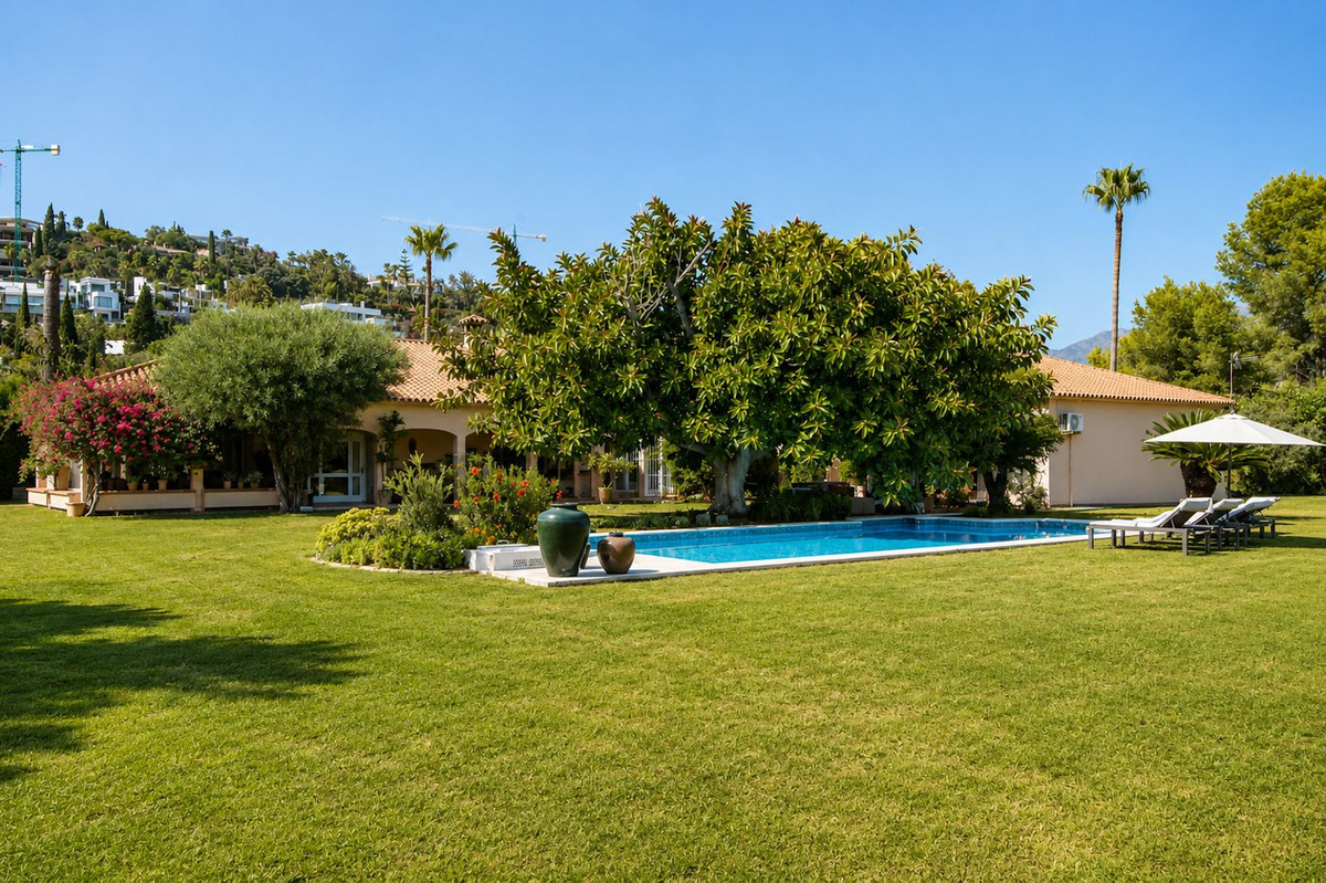 4 спални - Вила за продажба в La Quinta, Benahavis