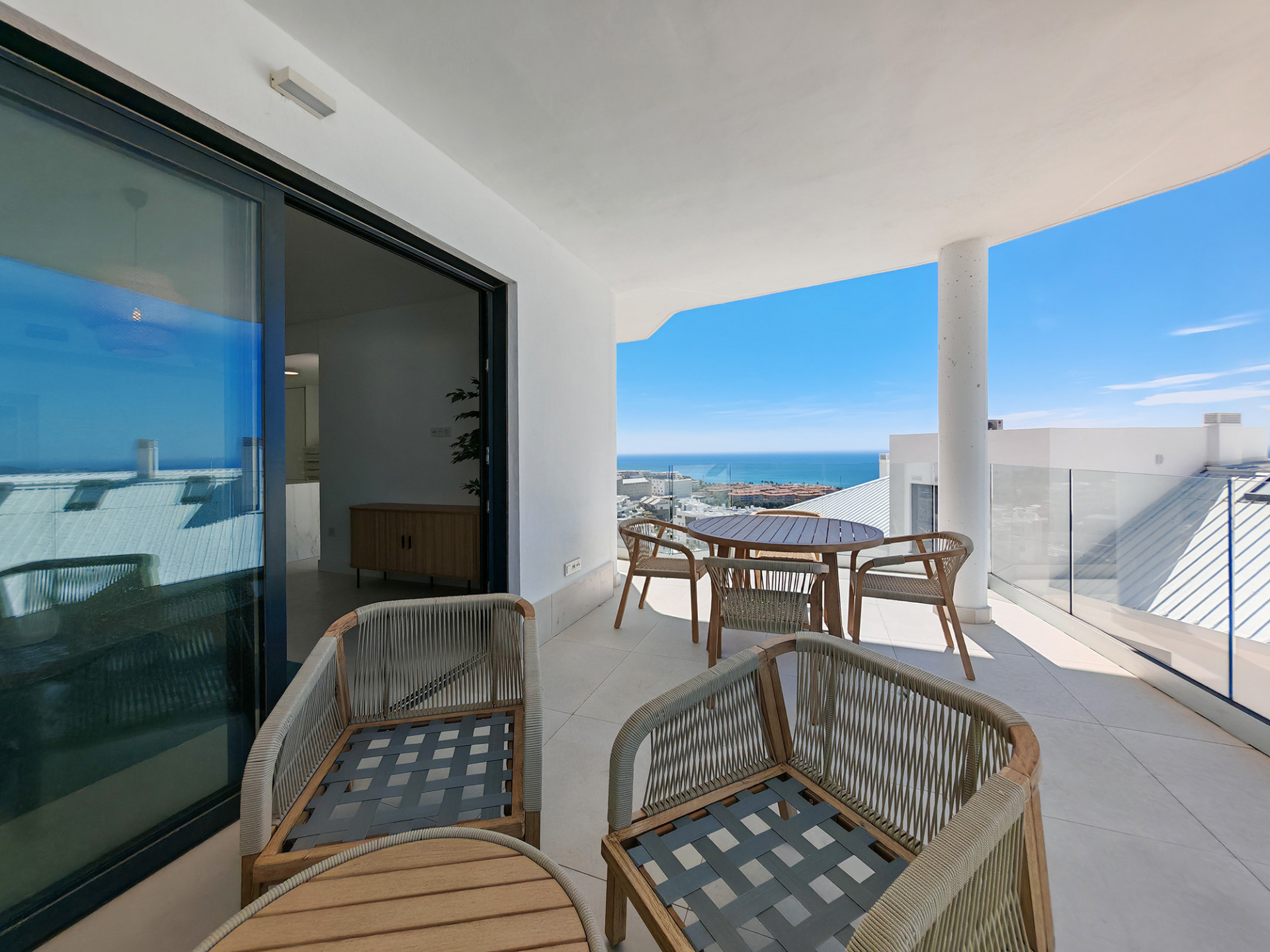 Piso de 3 Dormitorios en venta en Benalmádena Costa