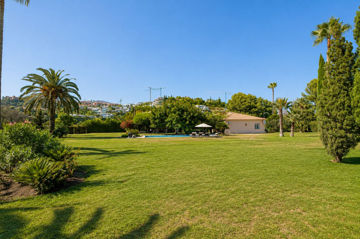 4 спални - Вила за продажба в La Quinta, Benahavis