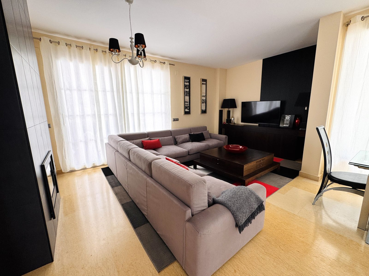 5 Bed, 5 Bath - Villa for Rent in New Golden Mile, Estepona