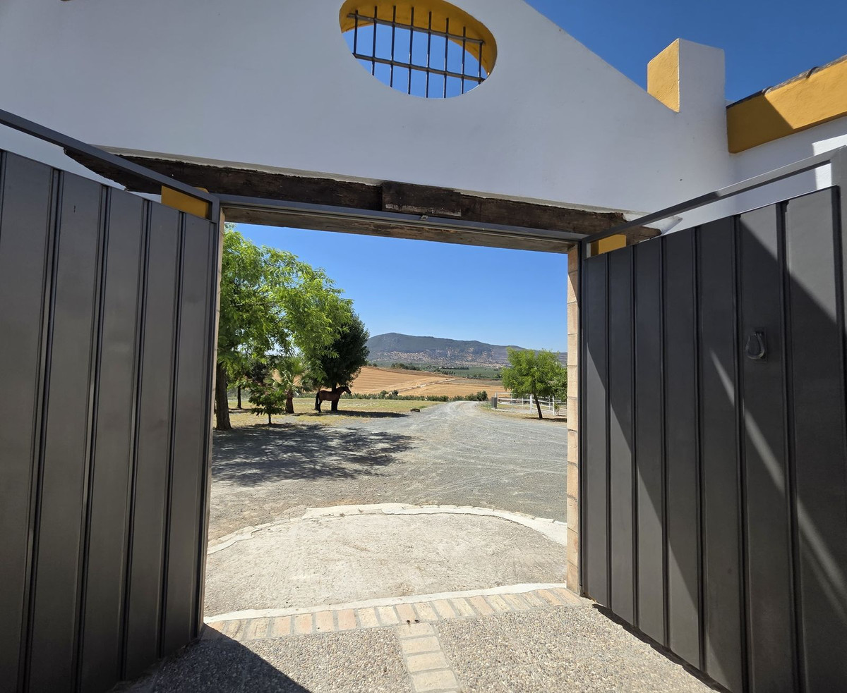 Casa de 4 Dormitorios en venta en Sevilla