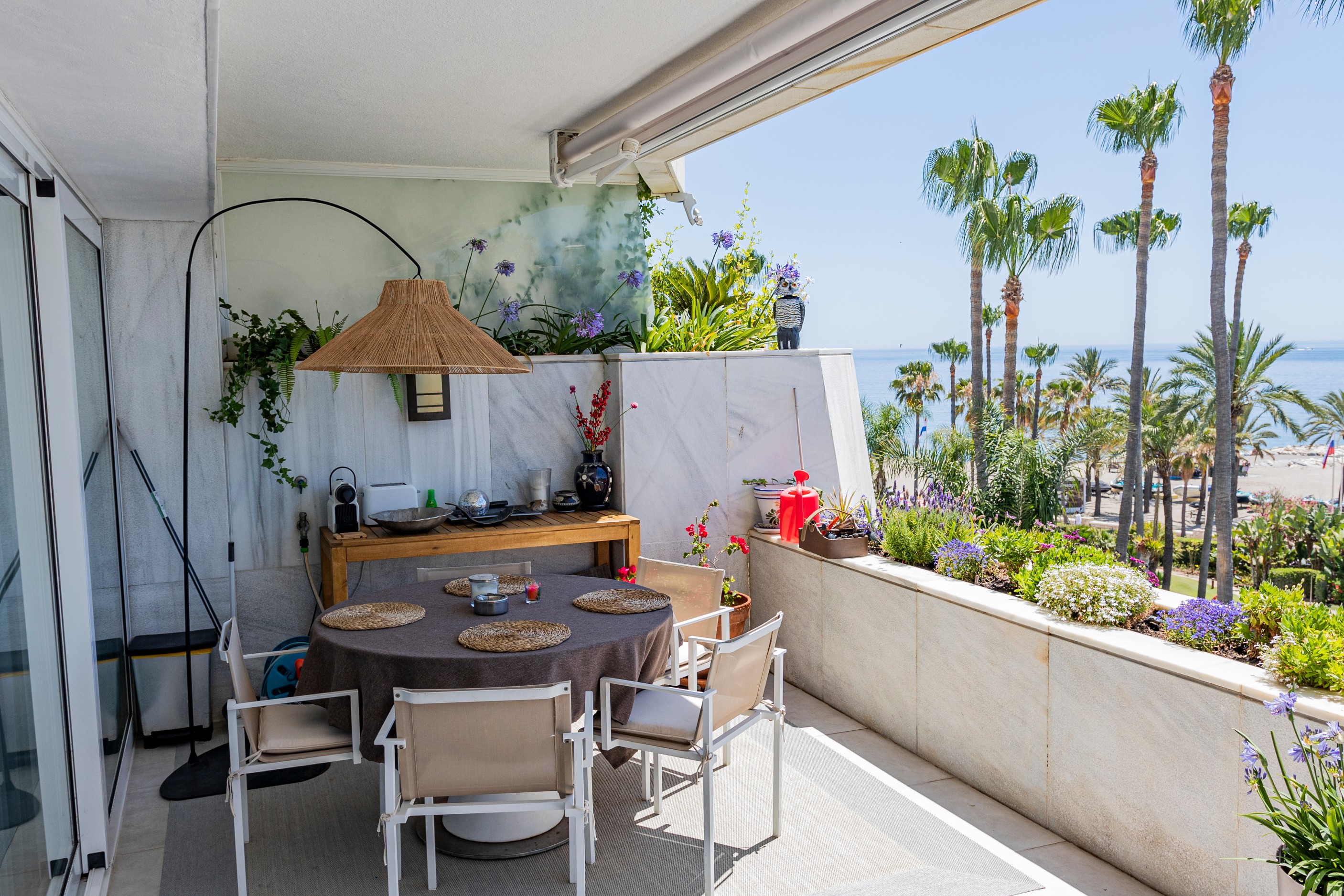 3 Bed, 4 Bath - Penthouse for Sale in Puerto Banus, Marbella