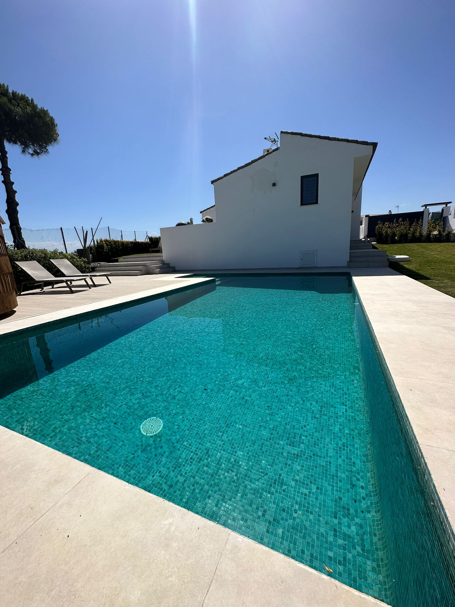 Casa de 3 Dormitorios y 2 Baños en alquiler en Estepona