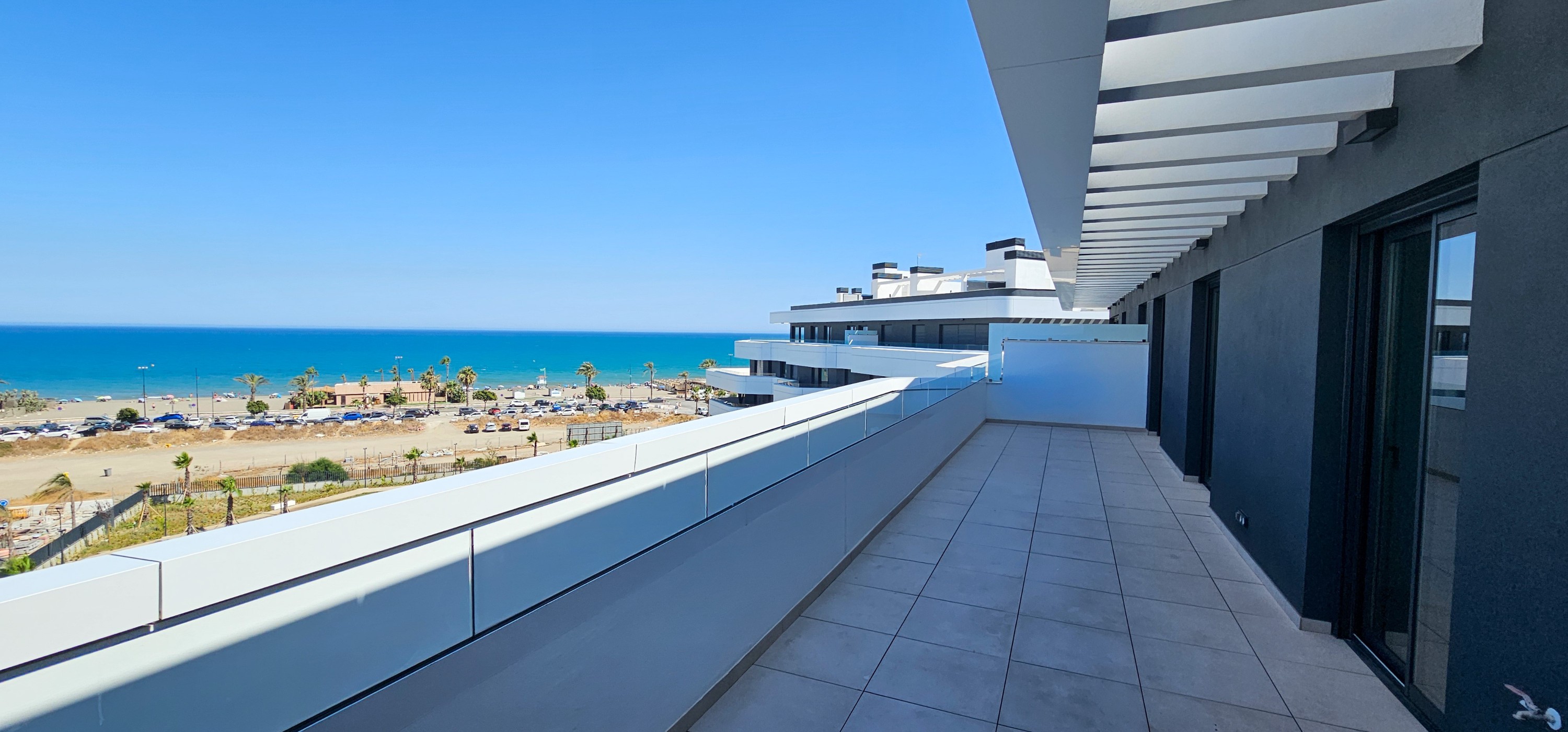 Ático de 3 Dormitorios y 2 Baños en venta en Torremolinos