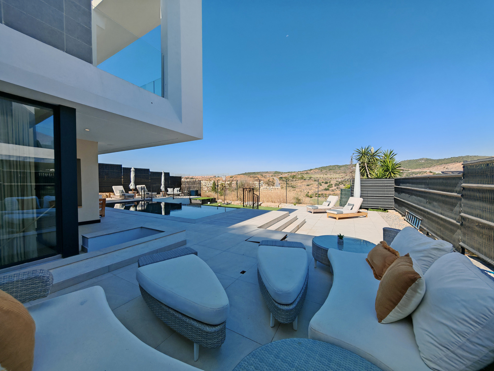 Casa de 4 Dormitorios en venta en Estepona