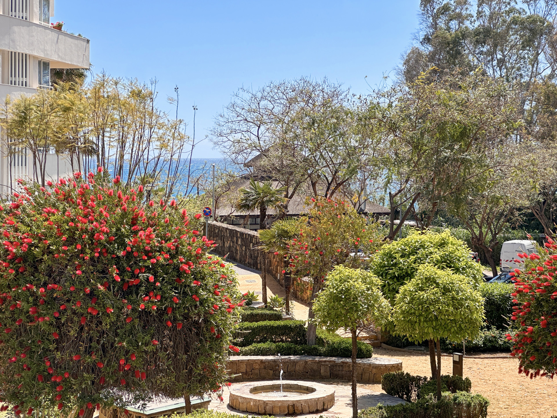 Casa Adosada de 3 Dormitorios y 2 Baños en venta en Estepona